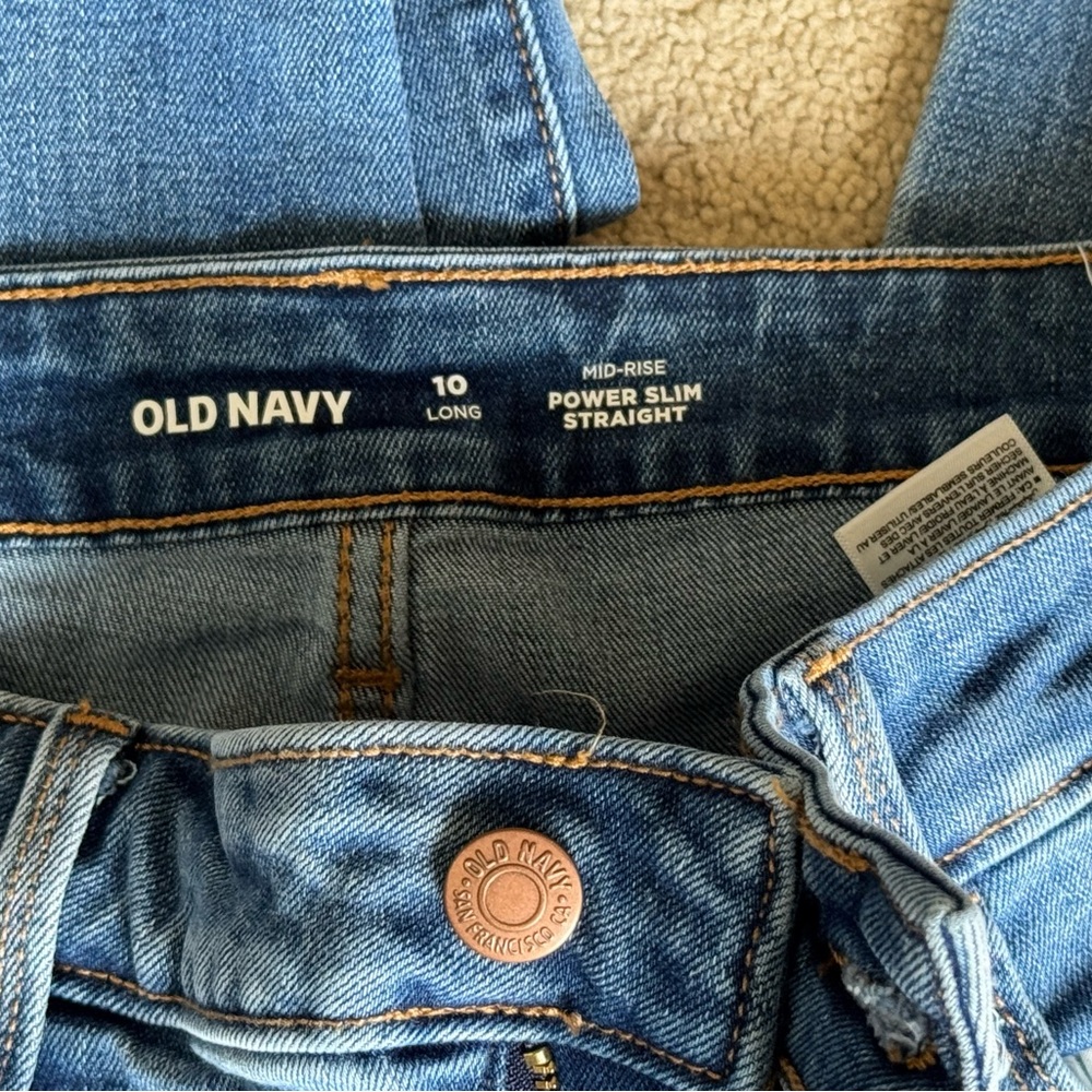 Old Navy Mid-Rise Power Slim Straight Jeans